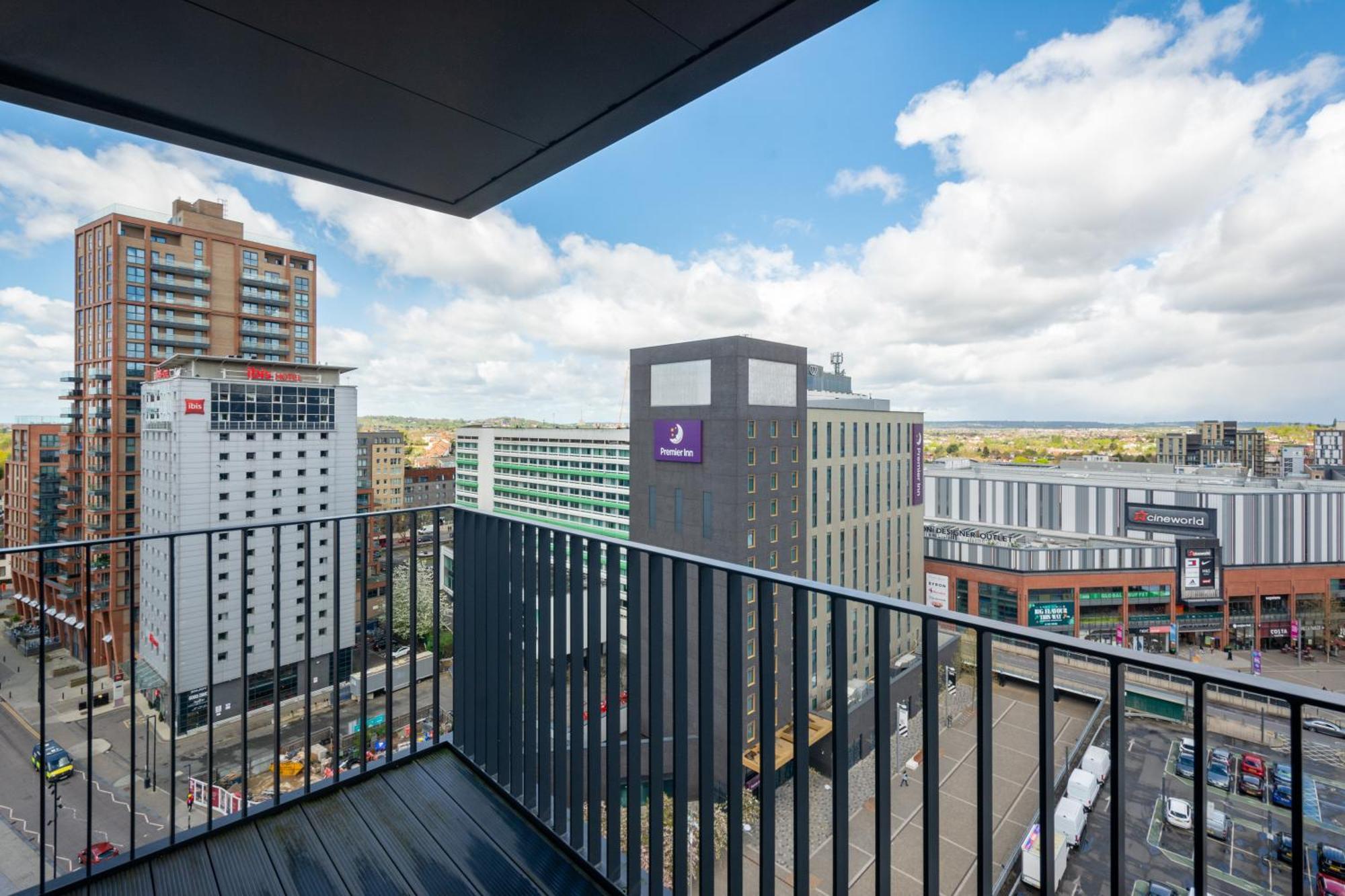 Mysquare State-Of-The-Art 1 Bedroom Apartments Near Wembley Park 伦敦 外观 照片